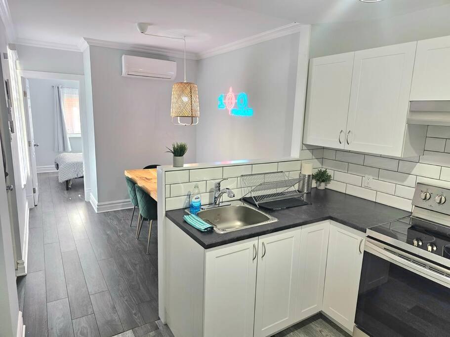Spacieux Appartement De 3 Chambres Downtown Монреаль Экстерьер фото